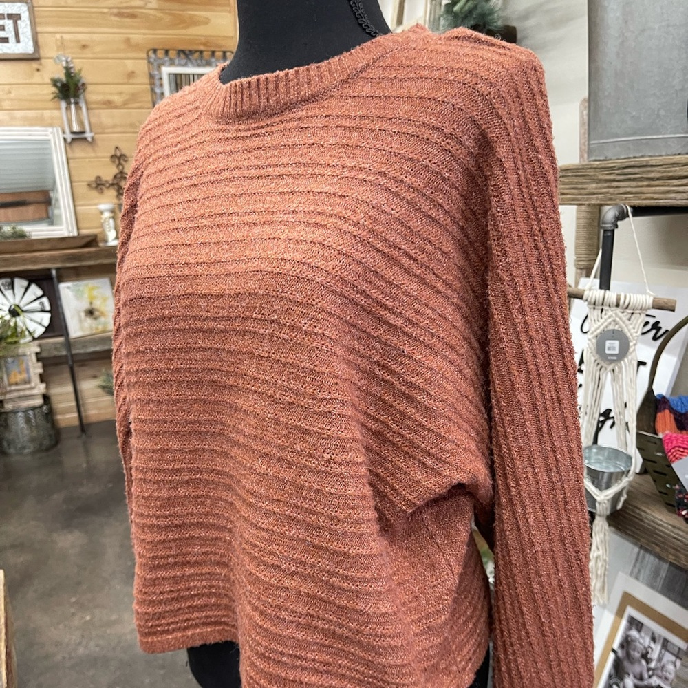 Pink Rose sweater Sz M
